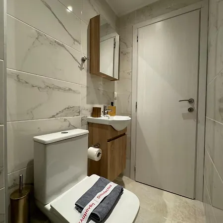 Private Mini Suite-urban Escape